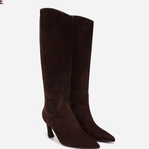 Naturalizer, Emily Knee High Boot
Extra Wide Calf
Size 9
Chocolate Brown